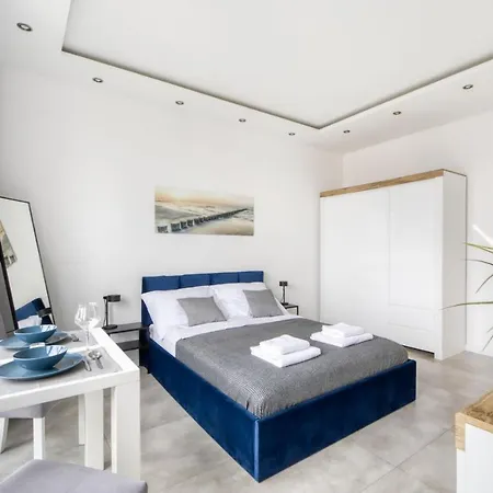 Dzielna 64 3* 华沙