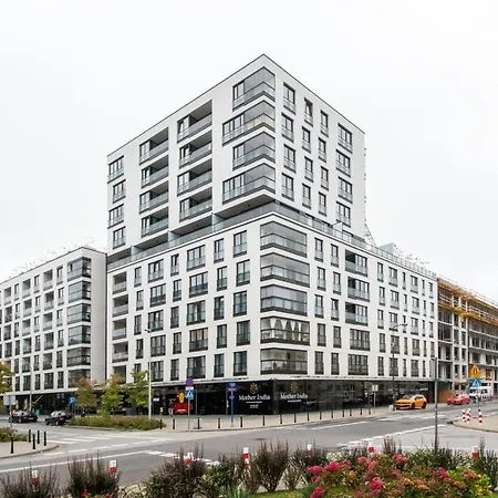 Hotel King Muranów - Dzielna 64