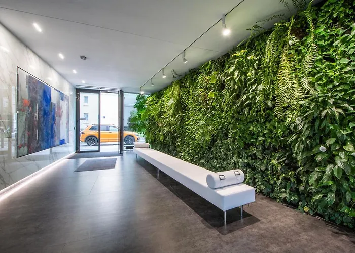 Hotel King Muranów - Dzielna 64