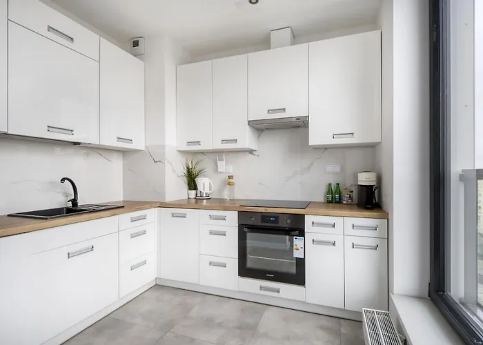 Hotel King Muranów - Dzielna 64 Warszawa